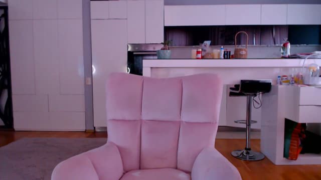 Gallery image thumbnail from D_y_y's myfreecams stream on, 04/18/2026, 05:22 image 5 of 20