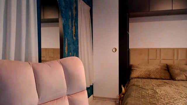 Gallery image thumbnail from D_y_y's myfreecams stream on, 06/14/2026, 04:35 image 10 of 20