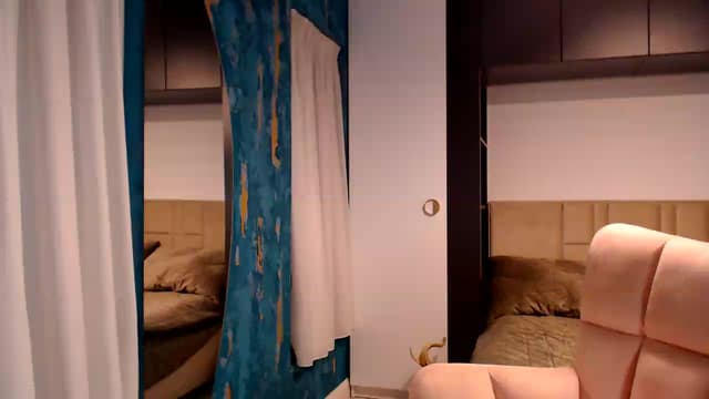 Gallery image thumbnail from D_y_y's myfreecams stream on, 06/23/2026, 04:40 image 1 of 20