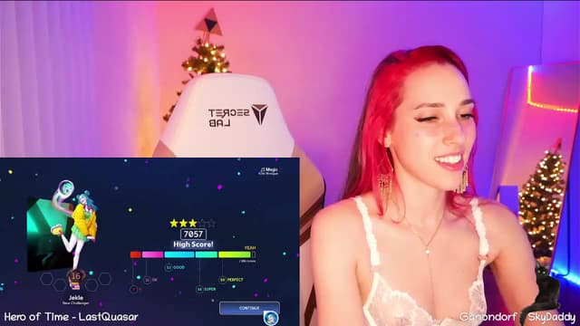 Gallery image thumbnail from Dashy's myfreecams stream on, 12/18/2022, 13:34 image 16 of 20