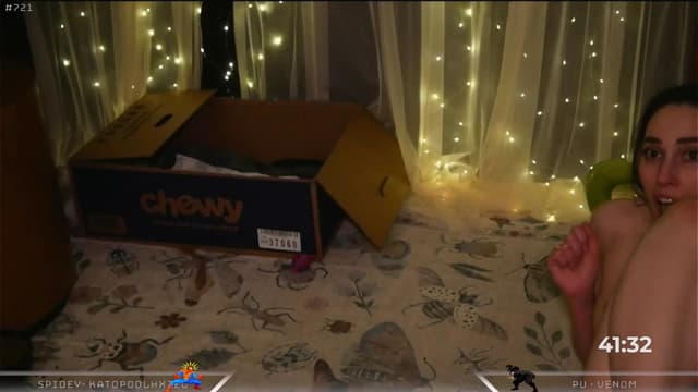 Gallery image thumbnail from Dashy's myfreecams stream on, 04/16/2025, 09:55 image 17 of 20