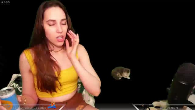 Gallery image thumbnail from Dashy's myfreecams stream on, 07/18/2025, 08:29 image 3 of 20