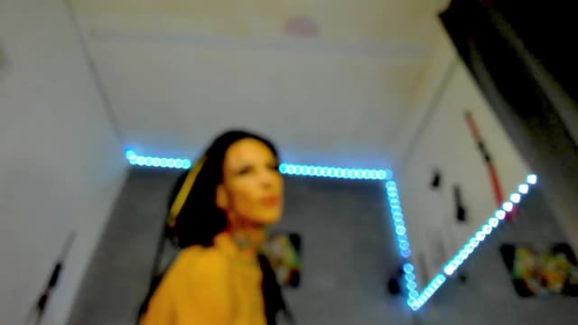 Gallery image thumbnail from Dayam's myfreecams stream on, 02/27/2025, 21:18 image 8 of 20