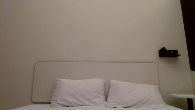 Gallery image thumbnail from Desal's myfreecams stream on, 06/22/2025, 24:08 image 17 of 20