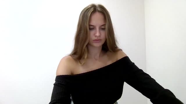 Gallery image thumbnail from Desal's myfreecams stream on, 10/04/2025, 17:06 image 14 of 20