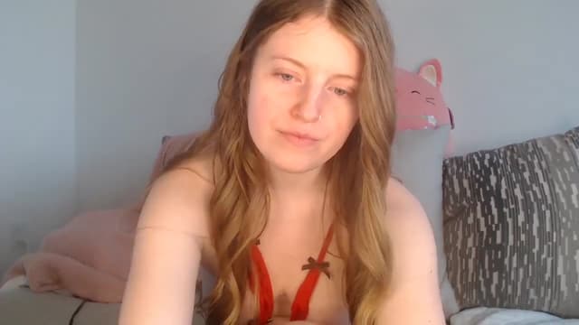 Gallery image thumbnail from Effie's myfreecams stream on, 05/05/2025, 01:05 image 2 of 20