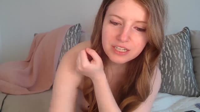 Gallery image thumbnail from Effie's myfreecams stream on, 05/05/2025, 01:05 image 12 of 20