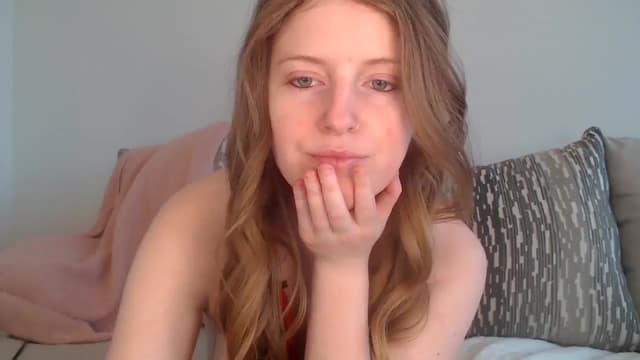 Gallery image thumbnail from Effie's myfreecams stream on, 05/05/2025, 01:05 image 4 of 20