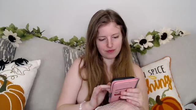 Gallery image thumbnail from Effie's myfreecams stream on, 10/22/2025, 06:44 image 5 of 20