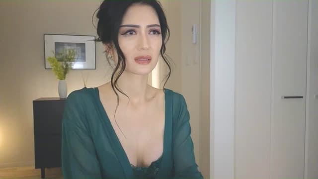 Gallery image thumbnail from Eleah's myfreecams stream on, 02/06/2025, 13:20 image 6 of 20