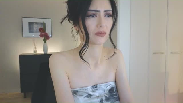 Gallery image thumbnail from Eleah's myfreecams stream on, 03/02/2025, 14:05 image 6 of 20
