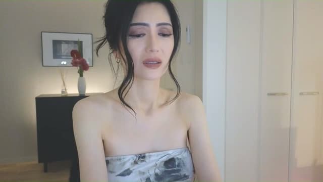 Gallery image thumbnail from Eleah's myfreecams stream on, 03/02/2025, 15:07 image 2 of 20