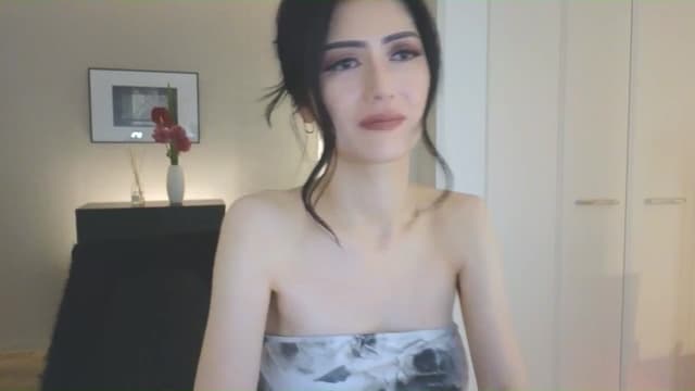 Gallery image thumbnail from Eleah's myfreecams stream on, 03/02/2025, 15:07 image 4 of 20