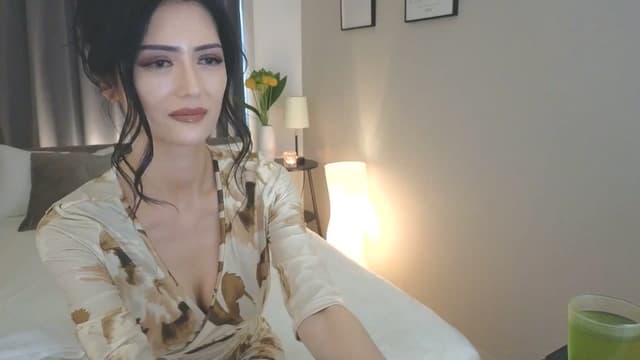 Gallery image thumbnail from Eleah's myfreecams stream on, 04/10/2025, 05:58 image 1 of 20