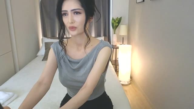 Gallery image thumbnail from Eleah's myfreecams stream on, 04/13/2025, 03:39 image 14 of 20
