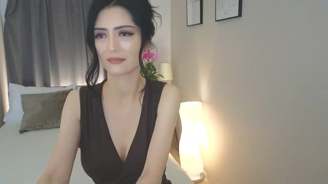 Gallery image thumbnail from Eleah's myfreecams stream on, 04/20/2025, 04:02 image 7 of 20