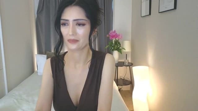 Gallery image thumbnail from Eleah's myfreecams stream on, 04/20/2025, 06:57 image 11 of 20