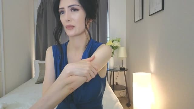 Gallery image thumbnail from Eleah's myfreecams stream on, 04/24/2025, 07:18 image 17 of 20