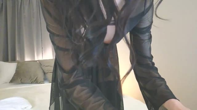 Gallery image thumbnail from Eleah's myfreecams stream on, 04/27/2025, 10:16 image 17 of 20
