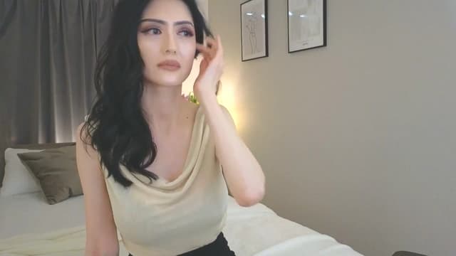 Gallery image thumbnail from Eleah's myfreecams stream on, 05/04/2025, 03:14 image 10 of 20