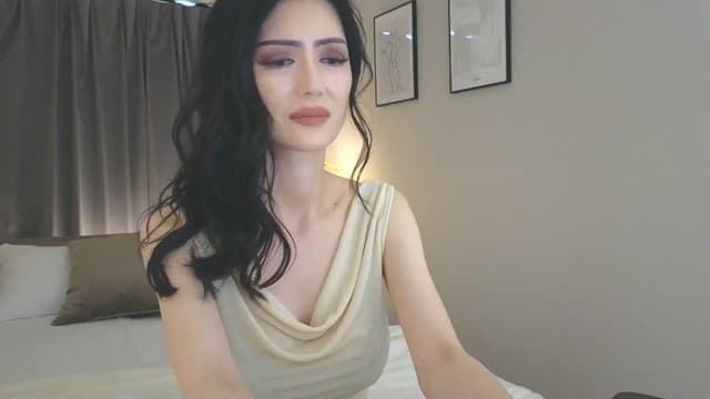 Gallery image thumbnail from Eleah's myfreecams stream on, 05/04/2025, 04:55 image 9 of 20