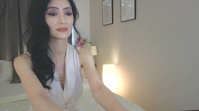 Gallery image thumbnail from Eleah's myfreecams stream on, 05/08/2025, 03:12 image 1 of 20