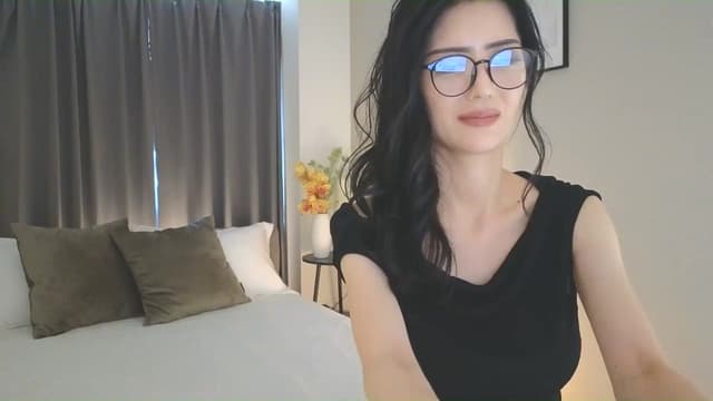 Gallery image thumbnail from Eleah's myfreecams stream on, 06/01/2025, 07:51 image 3 of 20