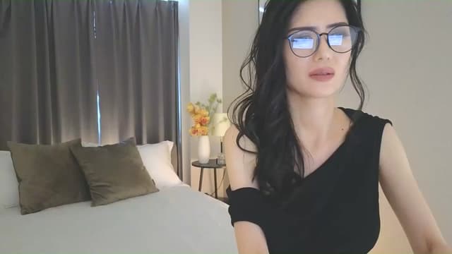 Gallery image thumbnail from Eleah's myfreecams stream on, 06/01/2025, 07:51 image 15 of 20