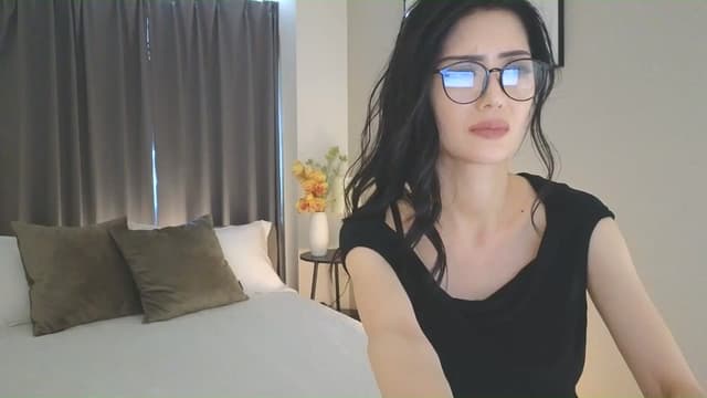 Gallery image thumbnail from Eleah's myfreecams stream on, 06/01/2025, 07:51 image 1 of 20