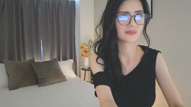 Gallery image thumbnail from Eleah's myfreecams stream on, 06/01/2025, 07:51 image 13 of 20