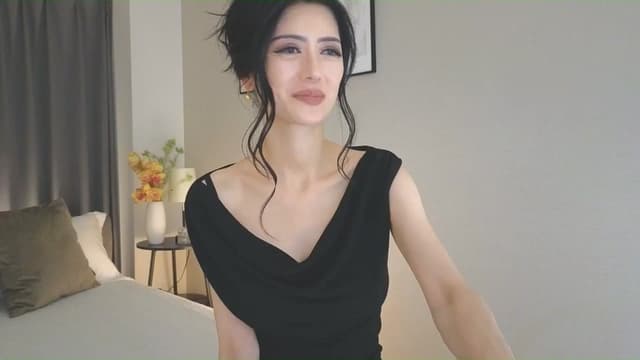 Gallery image thumbnail from Eleah's myfreecams stream on, 06/01/2025, 11:23 image 12 of 20