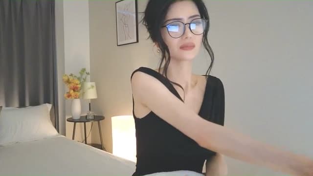 Gallery image thumbnail from Eleah's myfreecams stream on, 06/01/2025, 11:23 image 9 of 20