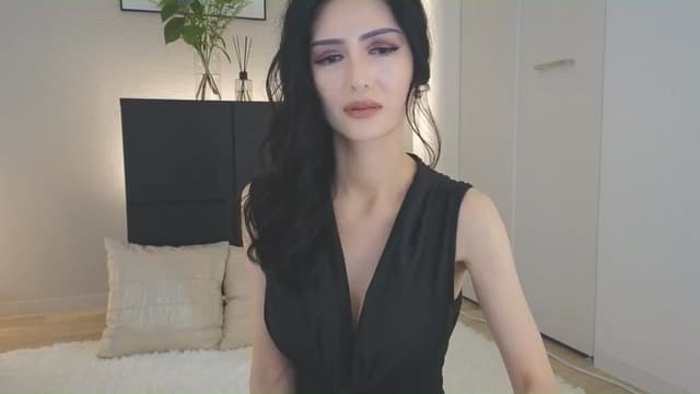 Gallery image thumbnail from Eleah's myfreecams stream on, 07/03/2025, 02:00 image 18 of 20
