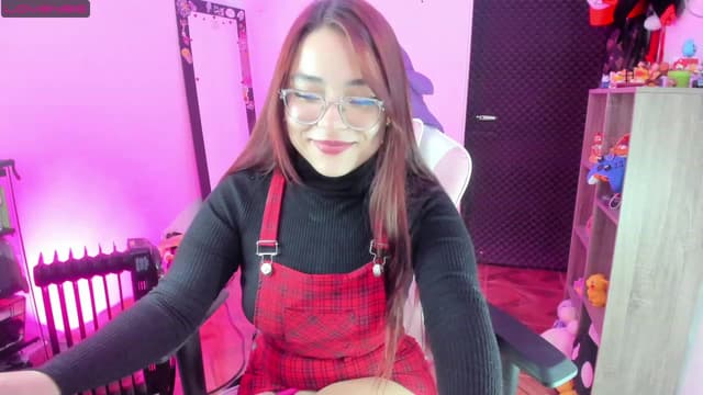 Gallery image thumbnail from Emoon's myfreecams stream on, 07/20/2023, 18:03 image 1 of 20