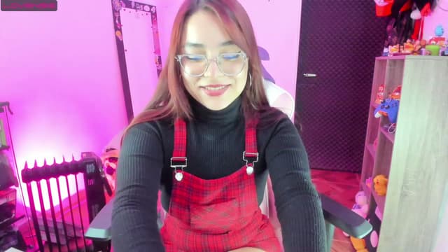 Gallery image thumbnail from Emoon's myfreecams stream on, 07/20/2023, 18:03 image 2 of 20
