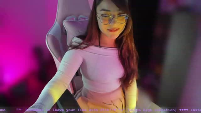 Gallery image thumbnail from Emoon's myfreecams stream on, 10/09/2023, 03:16 image 4 of 20