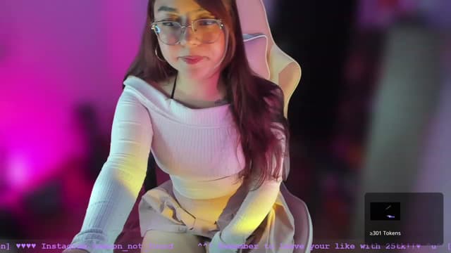 Gallery image thumbnail from Emoon's myfreecams stream on, 10/09/2023, 03:16 image 10 of 20