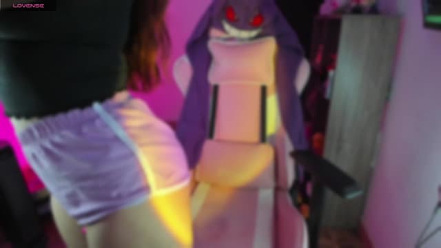 Gallery image thumbnail from Emoon's myfreecams stream on, 11/05/2023, 19:35 image 7 of 20