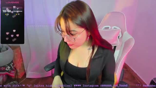 Gallery image thumbnail from Emoon's myfreecams stream on, 07/30/2024, 08:35 image 3 of 20