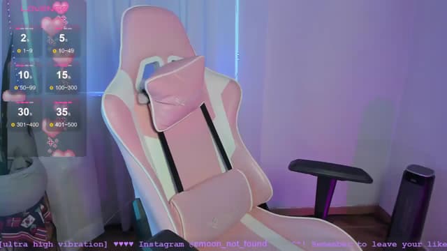 Gallery image thumbnail from Emoon's myfreecams stream on, 08/23/2024, 15:41 image 20 of 20