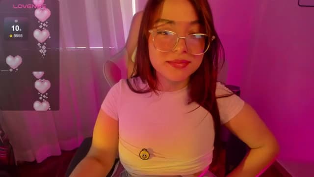 Gallery image thumbnail from Emoon's myfreecams stream on, 09/20/2024, 15:35 image 1 of 20