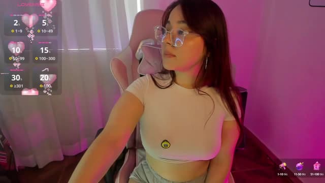 Gallery image thumbnail from Emoon's myfreecams stream on, 09/20/2024, 17:01 image 13 of 20