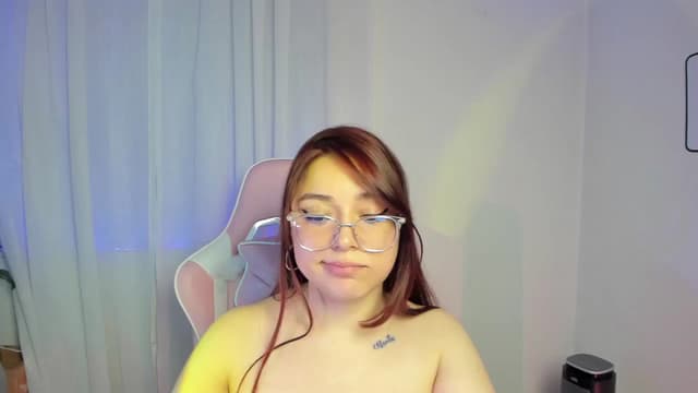Gallery image thumbnail from Emoon's myfreecams stream on, 10/09/2024, 07:44 image 19 of 20