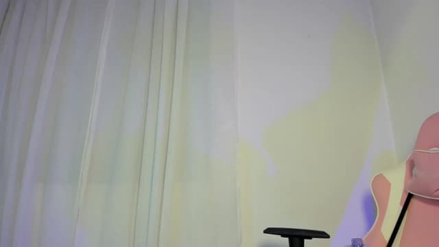 Gallery image thumbnail from Emoon's myfreecams stream on, 11/06/2024, 20:26 image 20 of 20