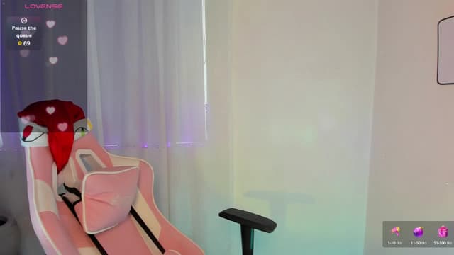 Gallery image thumbnail from Emoon's myfreecams stream on, 12/16/2024, 20:30 image 14 of 20