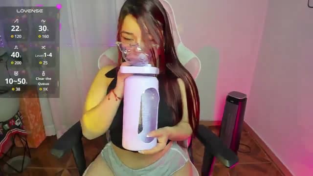 Gallery image thumbnail from Emoon's myfreecams stream on, 05/14/2025, 07:28 image 5 of 20