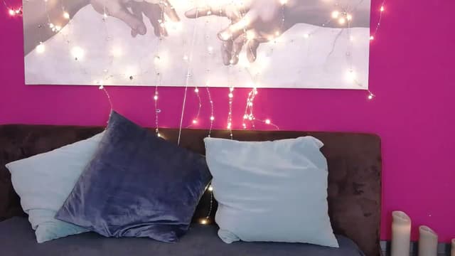 Gallery image thumbnail from Er_in's myfreecams stream on, 11/19/2022, 11:53 image 18 of 20