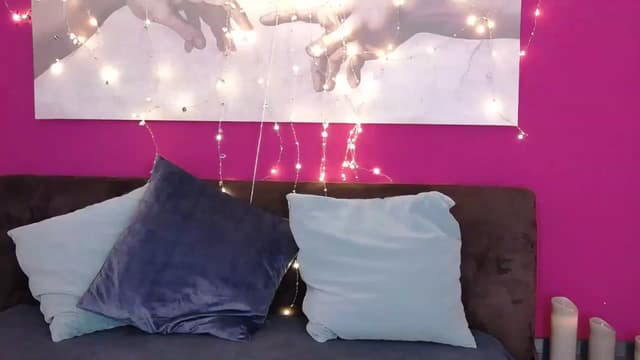 Gallery image thumbnail from Er_in's myfreecams stream on, 11/19/2022, 12:17 image 5 of 20
