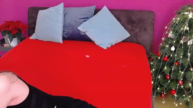 Gallery image thumbnail from Er_in's myfreecams stream on, 12/31/2022, 13:46 image 4 of 20