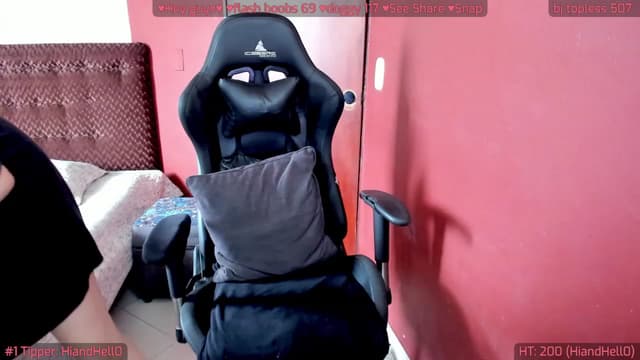 Gallery image thumbnail from Evi3_'s myfreecams stream on, 11/29/2022, 15:58 image 6 of 20